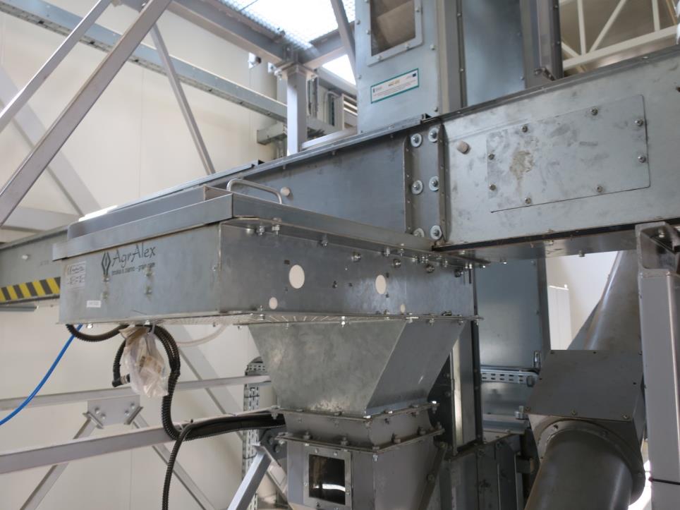 Machines from the biofuel production plant<br>
-1